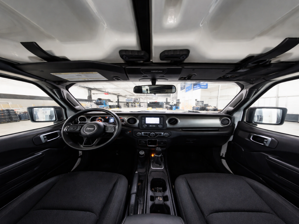 Used 2020 Jeep Wrangler Sport AWD/4WD image 11