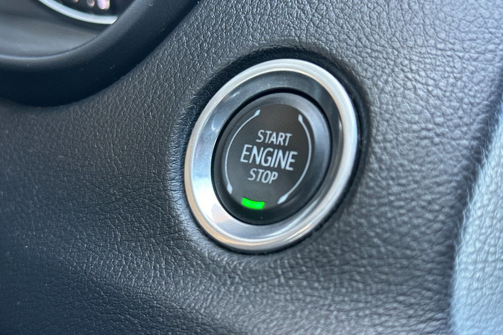 Used 2020 Cadillac XT4 Premium Luxury w/ Driver Awareness Package image 24