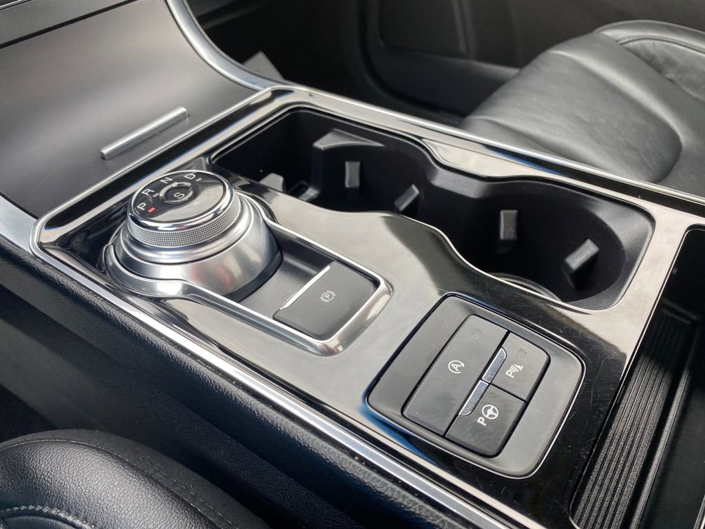 Used 2019 Ford Edge Titanium w/ Equipment Group 301A image 29