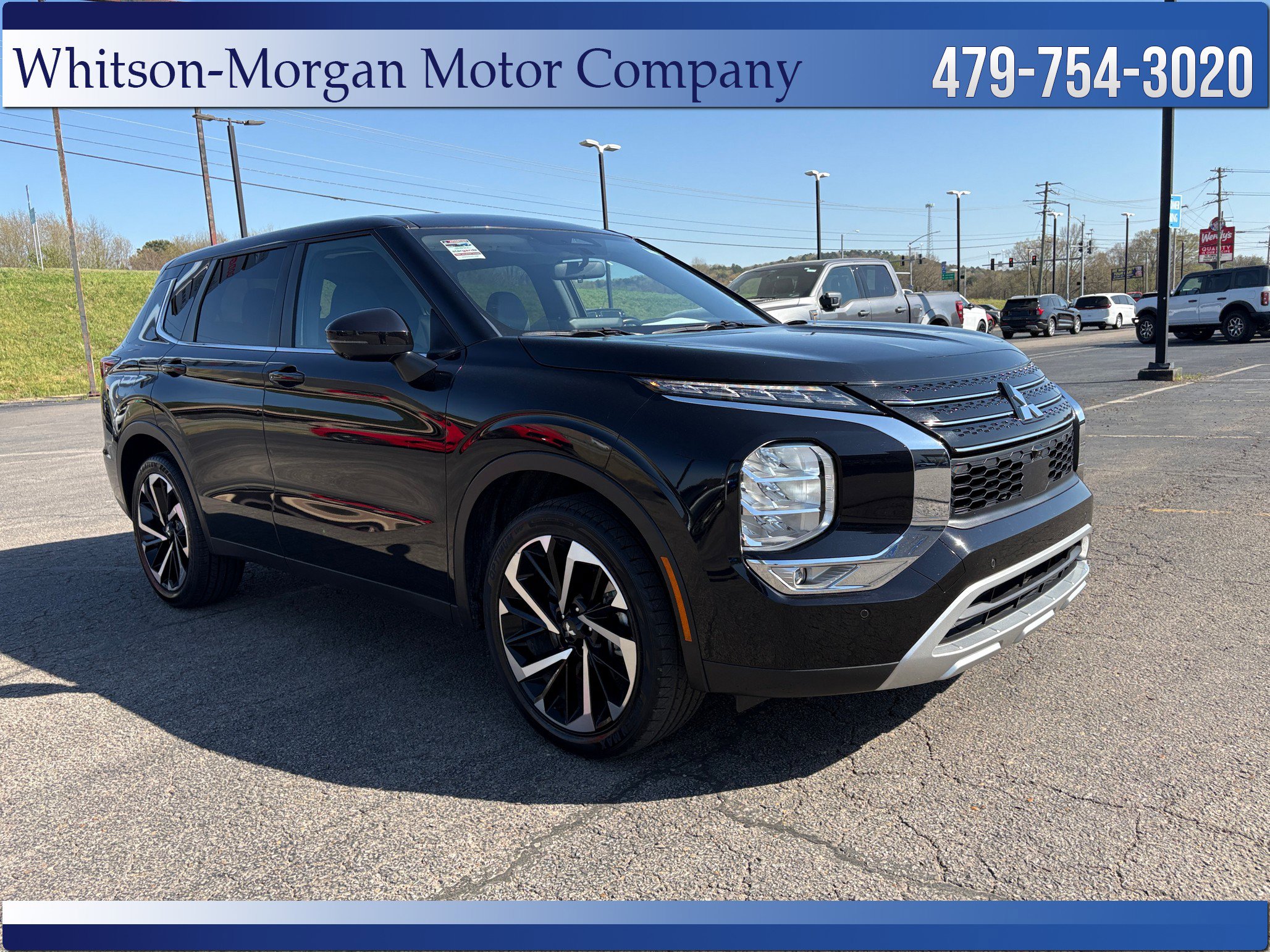 Used 2024 Mitsubishi Outlander SE image 3