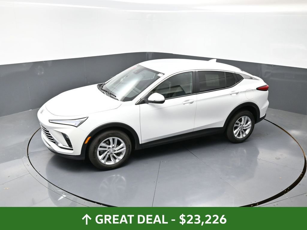 Used 2025 Buick Envista Preferred image 45