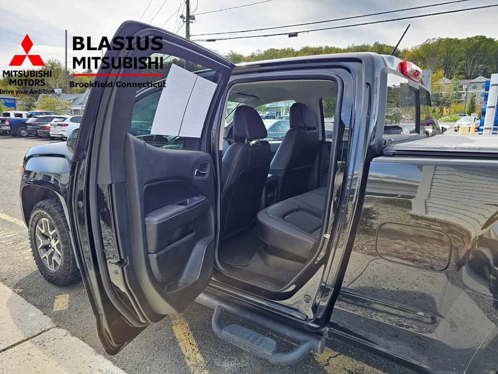 Used 2022 GMC Canyon AT4 image 14