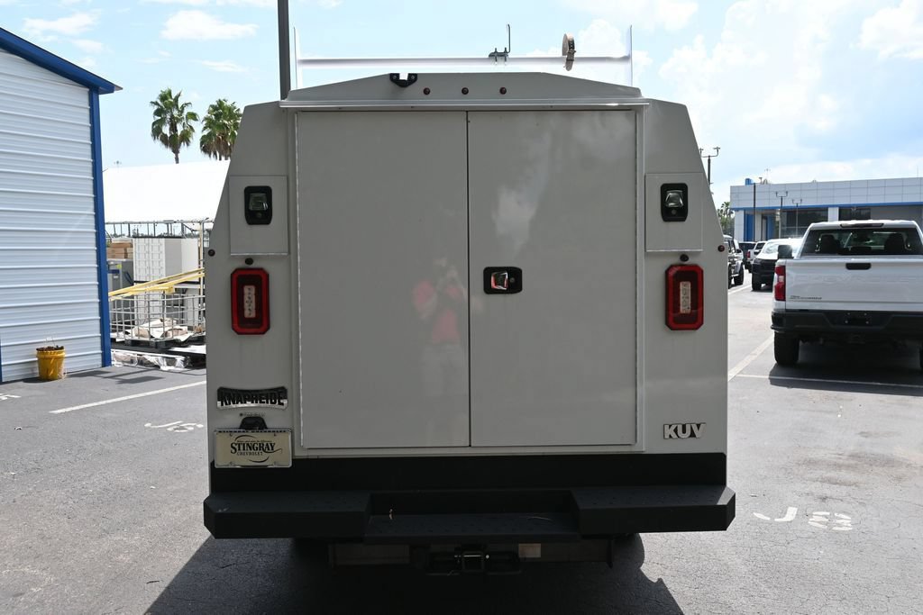 New 2025 Chevrolet Express 3500 w/ Power Convenience Package RWD image 4