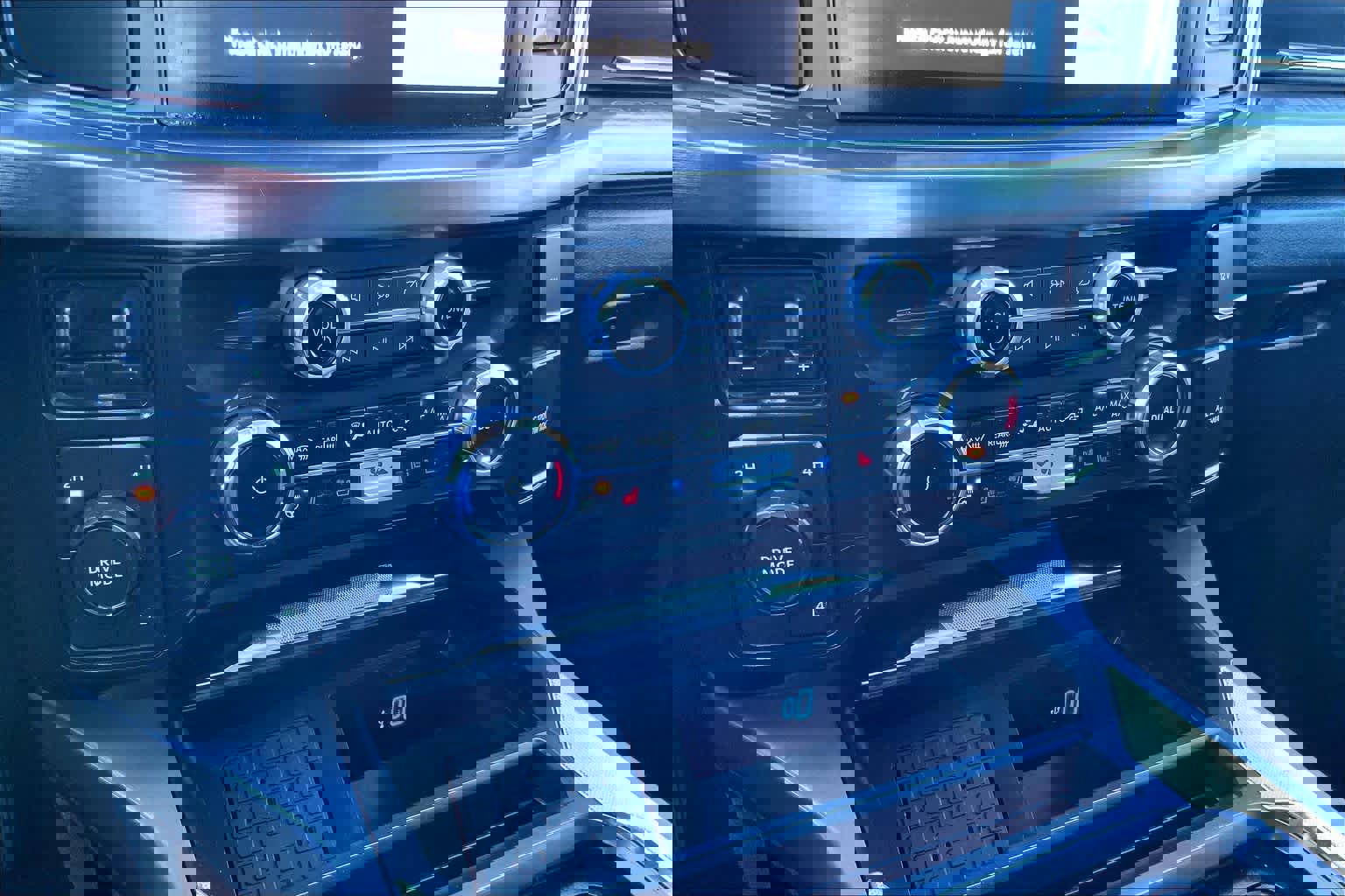 Used 2024 Ford F250 Lariat image 35