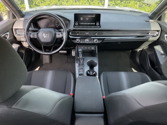 Used 2025 Honda Civic Sport image 10