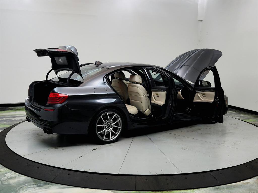 Used 2014 BMW 550i xDrive Sedan AWD/4WD image 11
