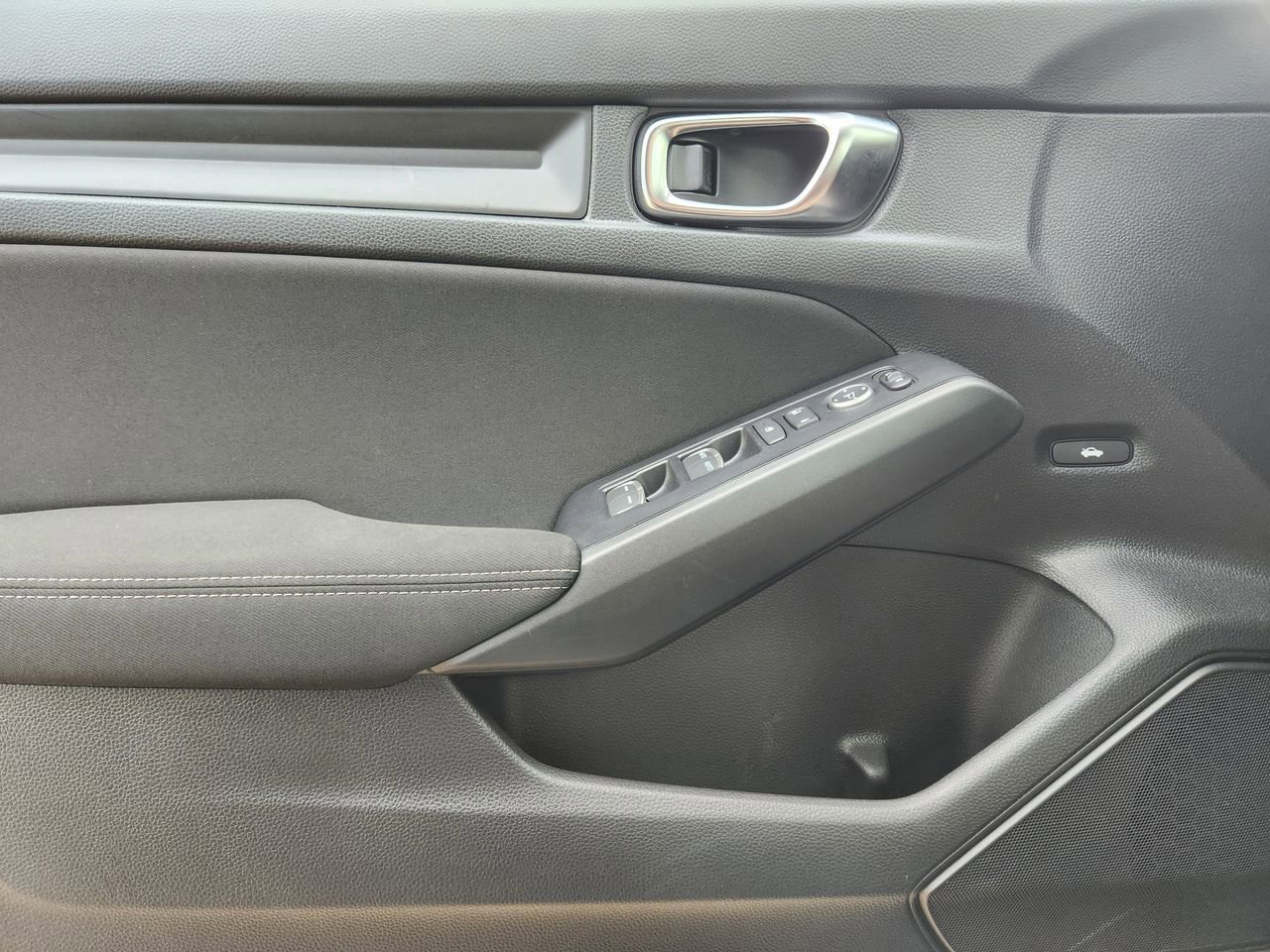 Certified 2025 Honda Civic Sport image 22