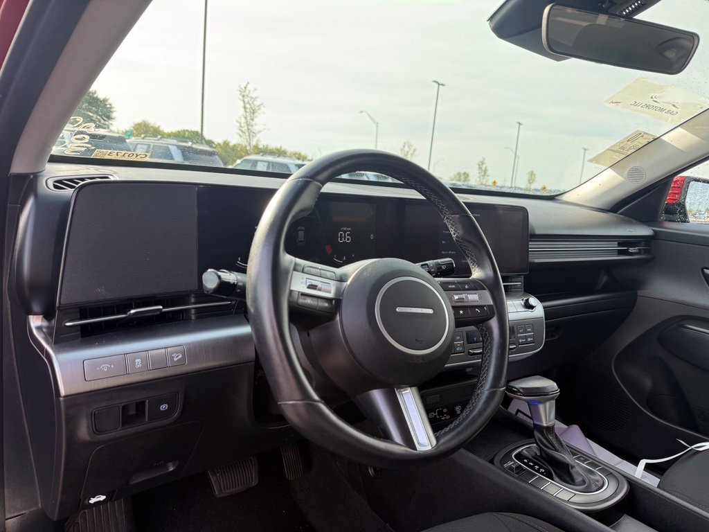 Certified 2025 Hyundai Kona SEL FWD image 10