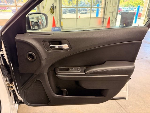 Used 2013 Dodge Charger SE RWD image 25