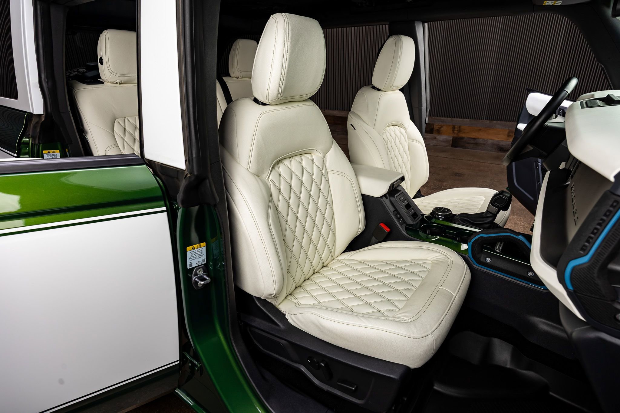 Used 2024 Ford Bronco Wildtrak image 31