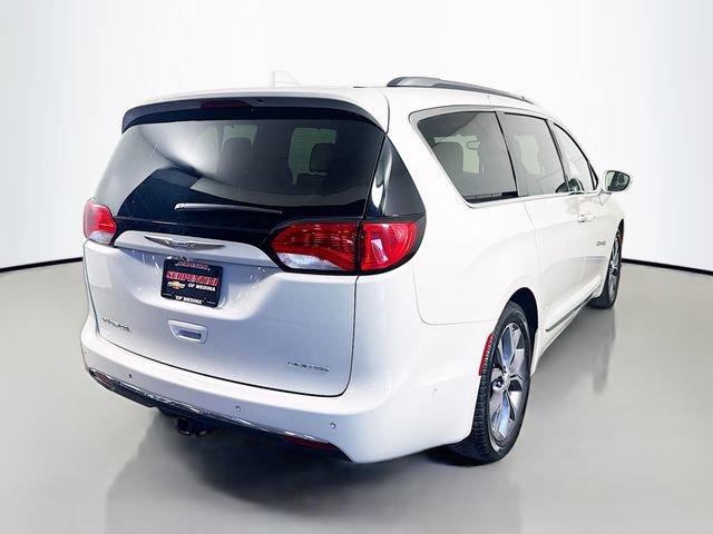 Used 2017 Chrysler Pacifica Limited FWD image 6