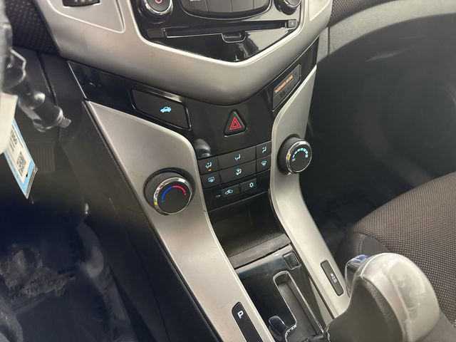 Used 2015 Chevrolet Cruze LT image 7