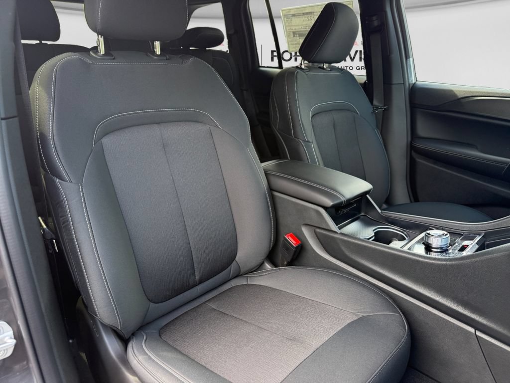 New 2026 Jeep Grand Cherokee Laredo X AWD/4WD image 16
