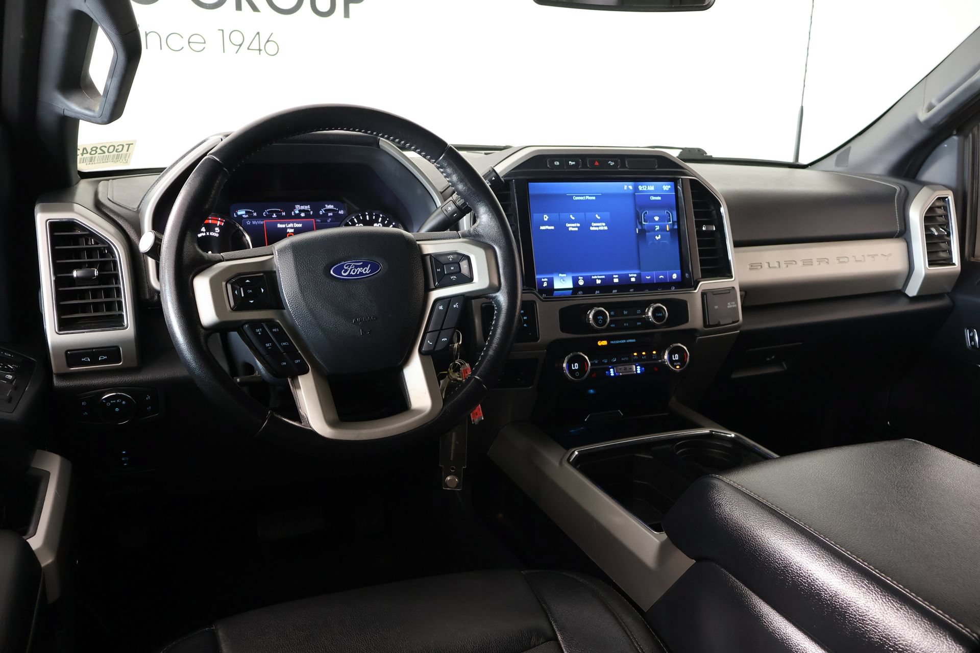 Used 2022 Ford F250 Lariat w/ Lariat Value Package AWD/4WD image 2