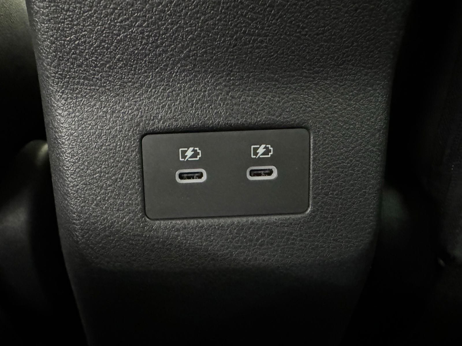 New 2026 Nissan Kicks SR w/ Cold Weather Package image 28