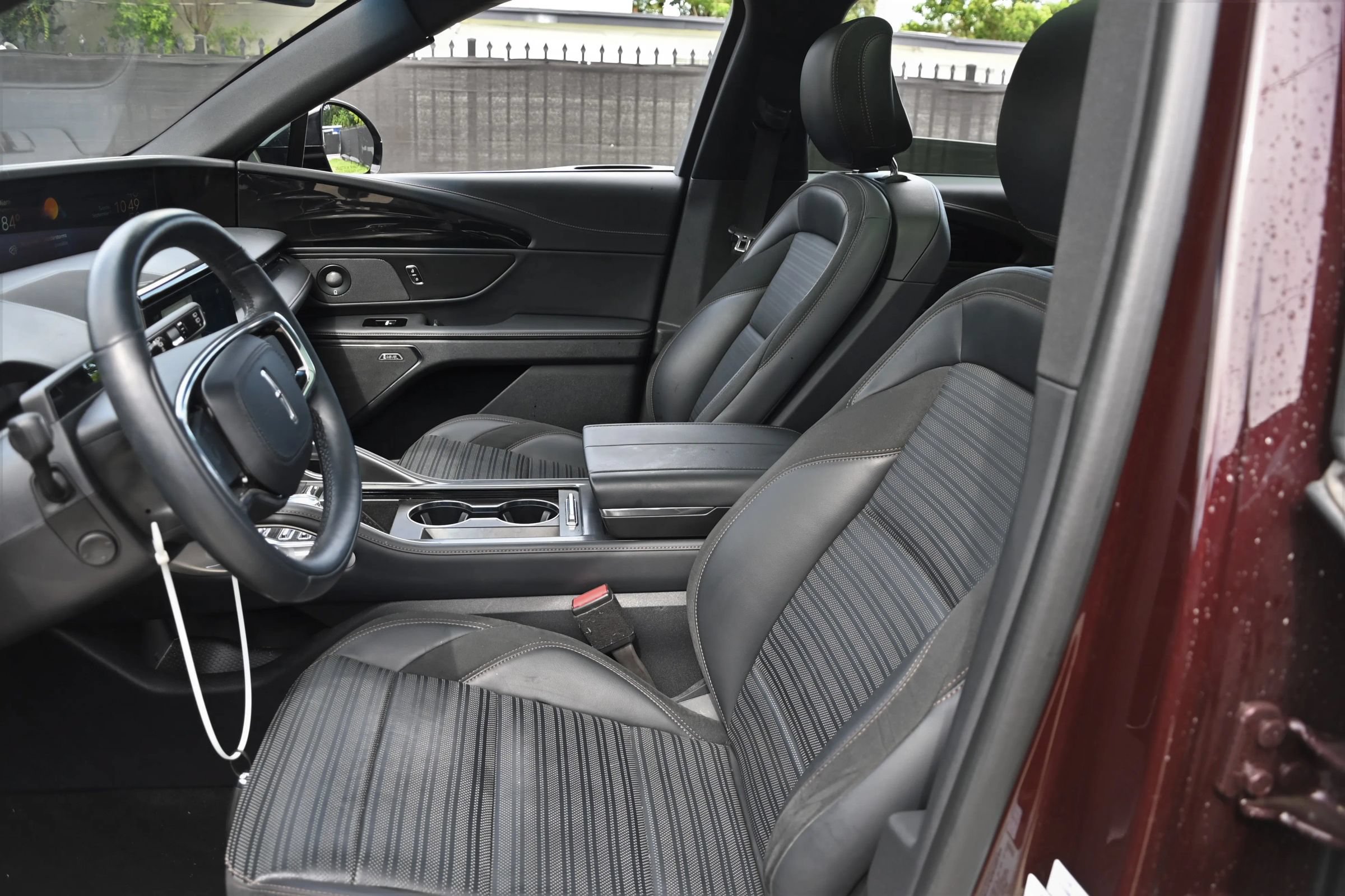 Used 2024 Lincoln Nautilus Reserve w/ Equipment Group 202A AWD/4WD image 18