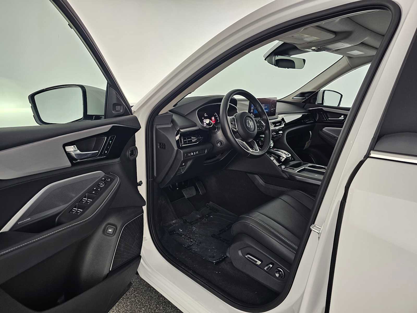 Used 2025 Acura MDX FWD w/ Technology Package image 21