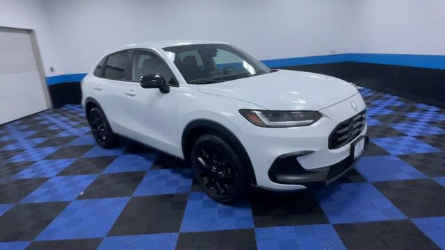Used 2024 Honda HR-V Sport image 2