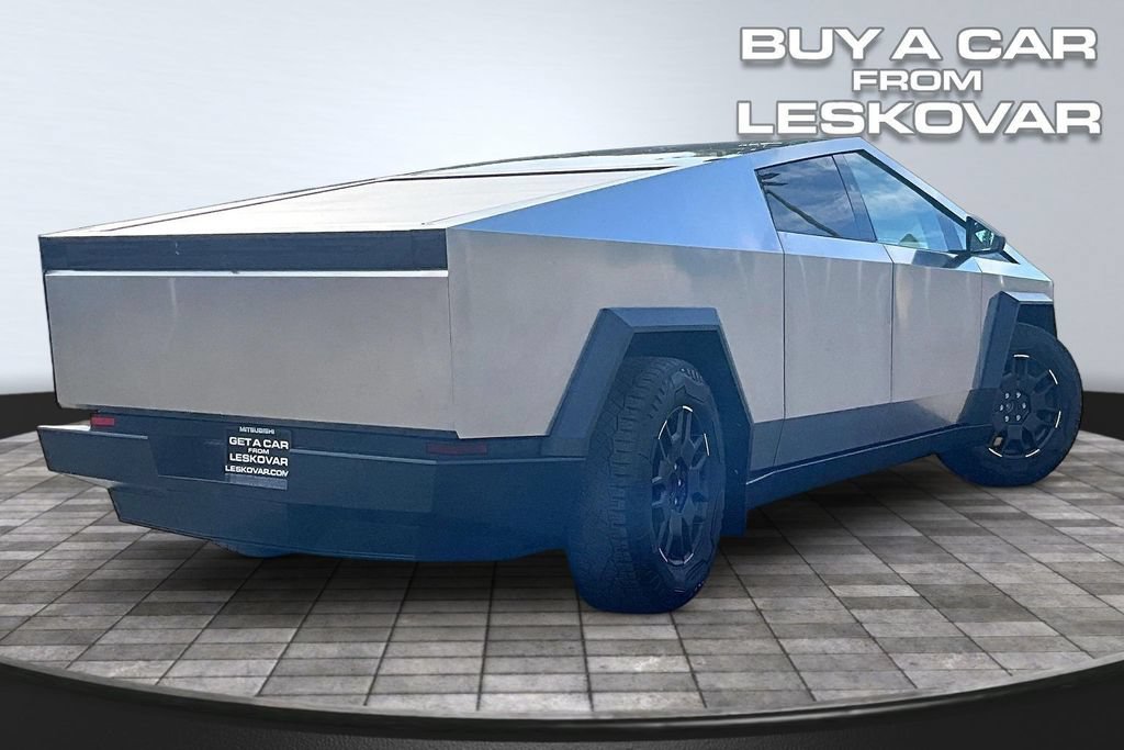 Used 2024 Tesla Cybertruck AWD Crew Cab image 12