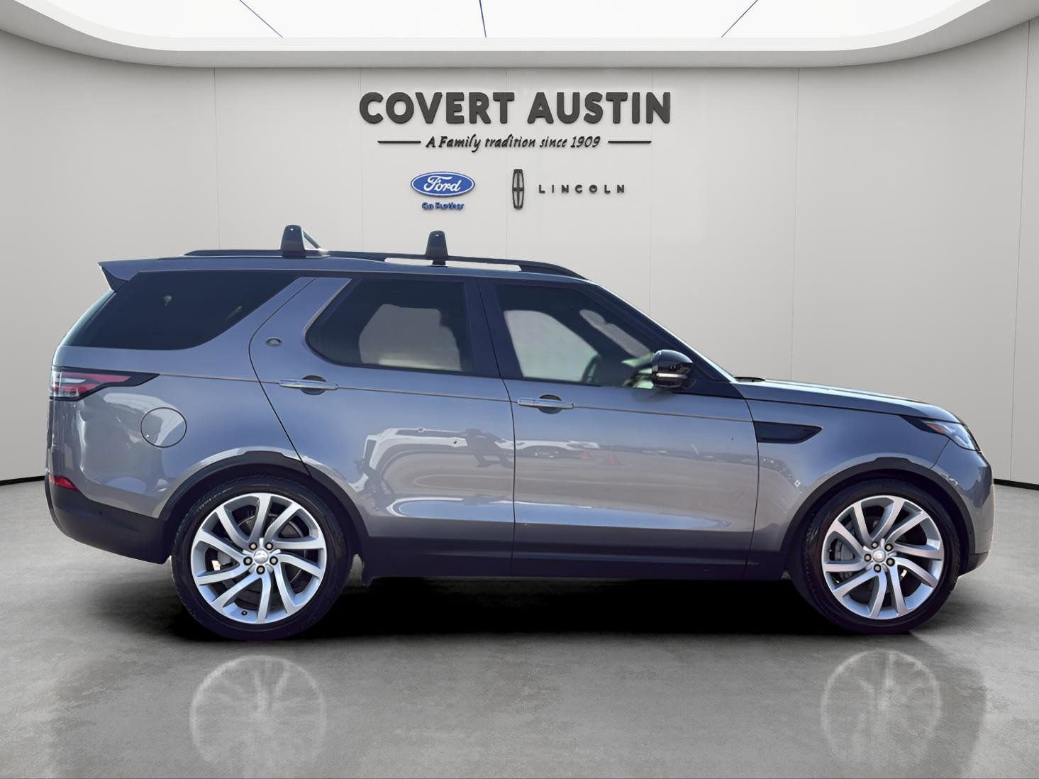 Used 2020 Land Rover Discovery HSE Luxury image 5