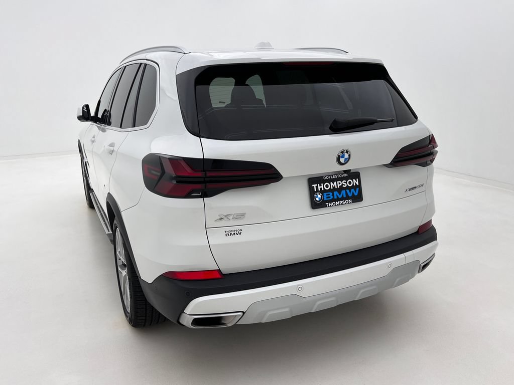 Used 2024 BMW X5 xDrive40i w/ Premium Package AWD/4WD image 8
