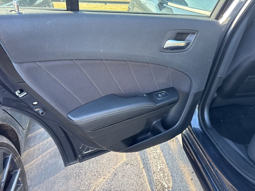 Used 2019 Dodge Charger GT w/ Blacktop Package image 31