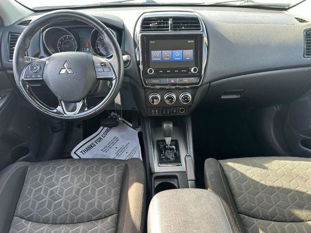 Used 2022 Mitsubishi Outlander Sport SE image 11