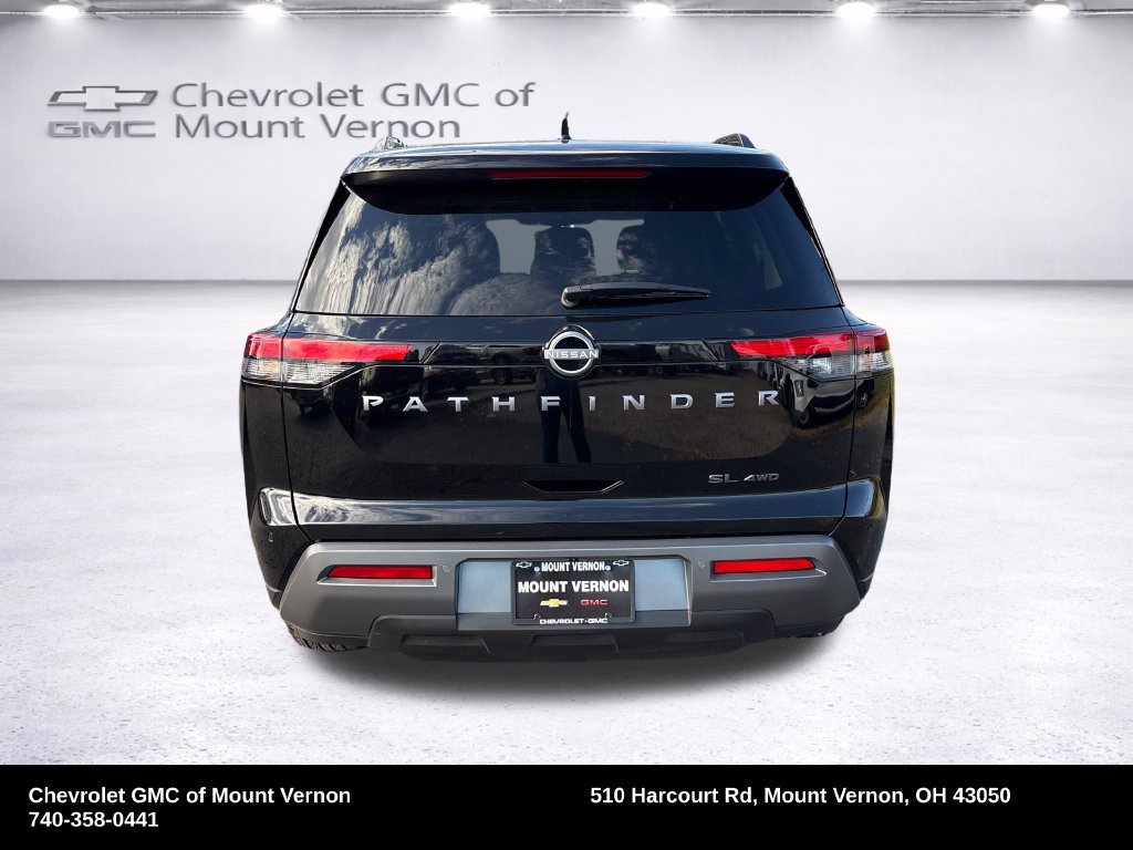 Used 2026 Nissan Pathfinder SL AWD/4WD image 4
