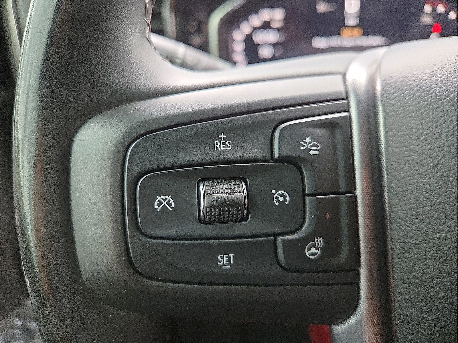 Used 2025 GMC Sierra 2500 SLT w/ SLT Premium Package AWD/4WD image 18