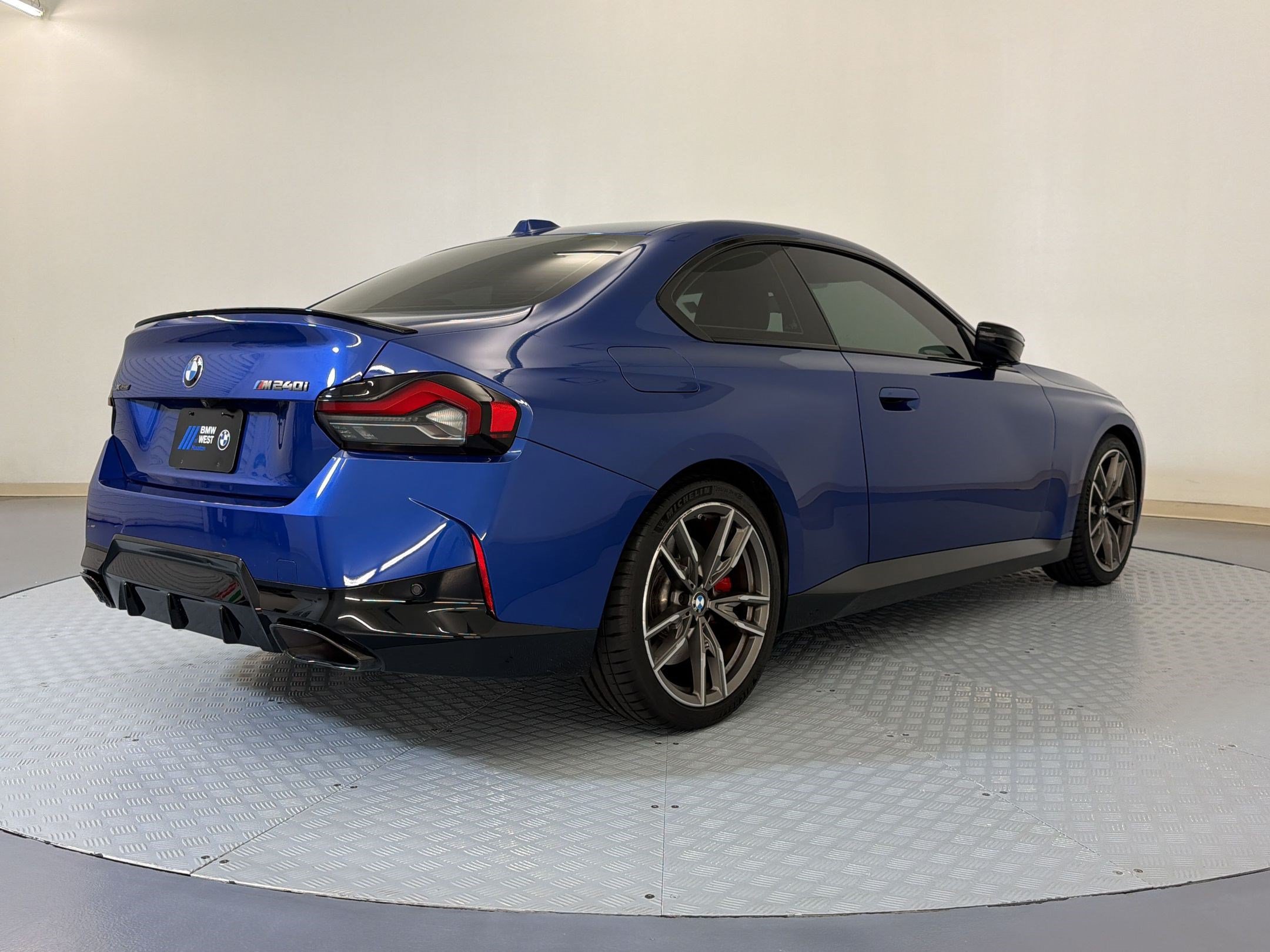 Used 2023 BMW M240i xDrive Coupe w/ Premium Package AWD/4WD image 9