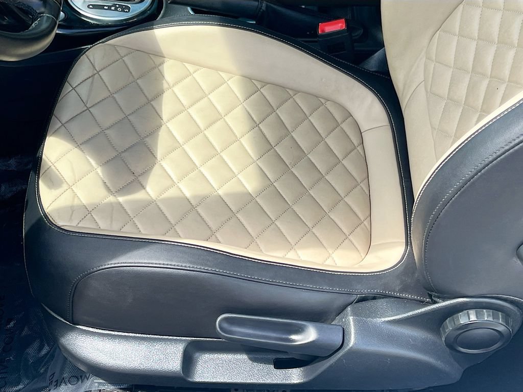 Used 2019 Volkswagen Beetle 2.0T Final Edition SEL FWD image 20
