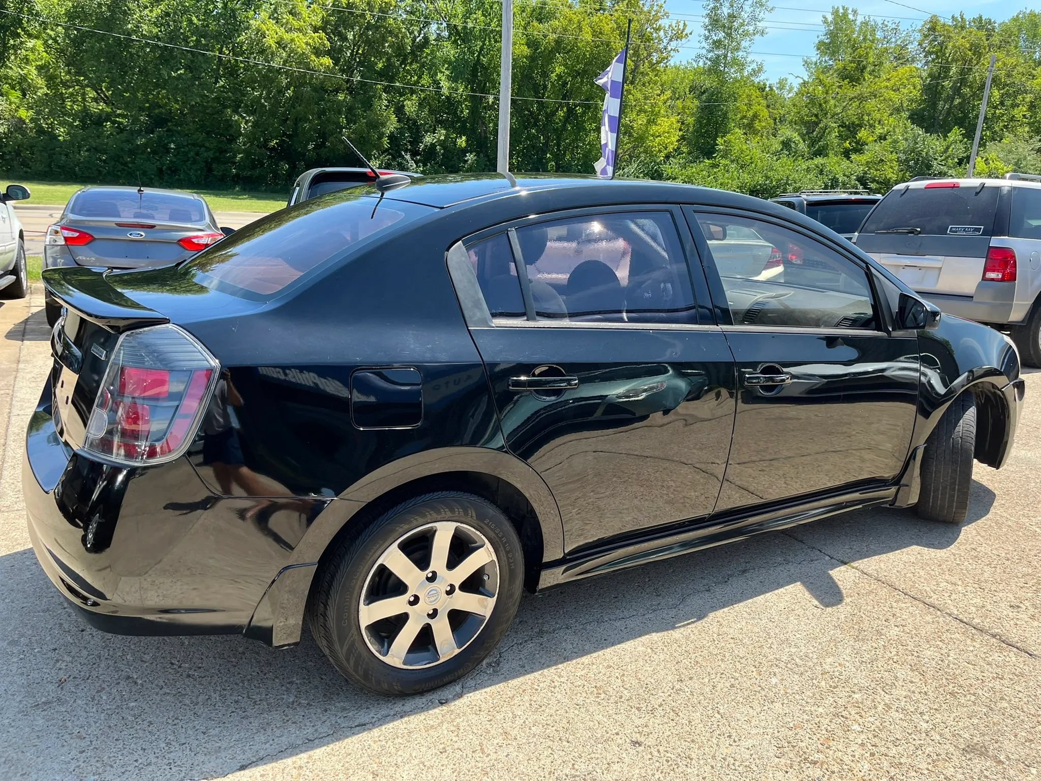 Used 2011 Nissan Sentra 2.0 SR w/ Special Edition Pkg FWD image 12