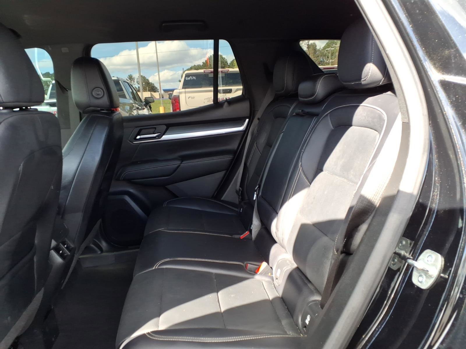 Certified 2025 GMC Terrain Elevation w/ Elevation Premium Package image 22