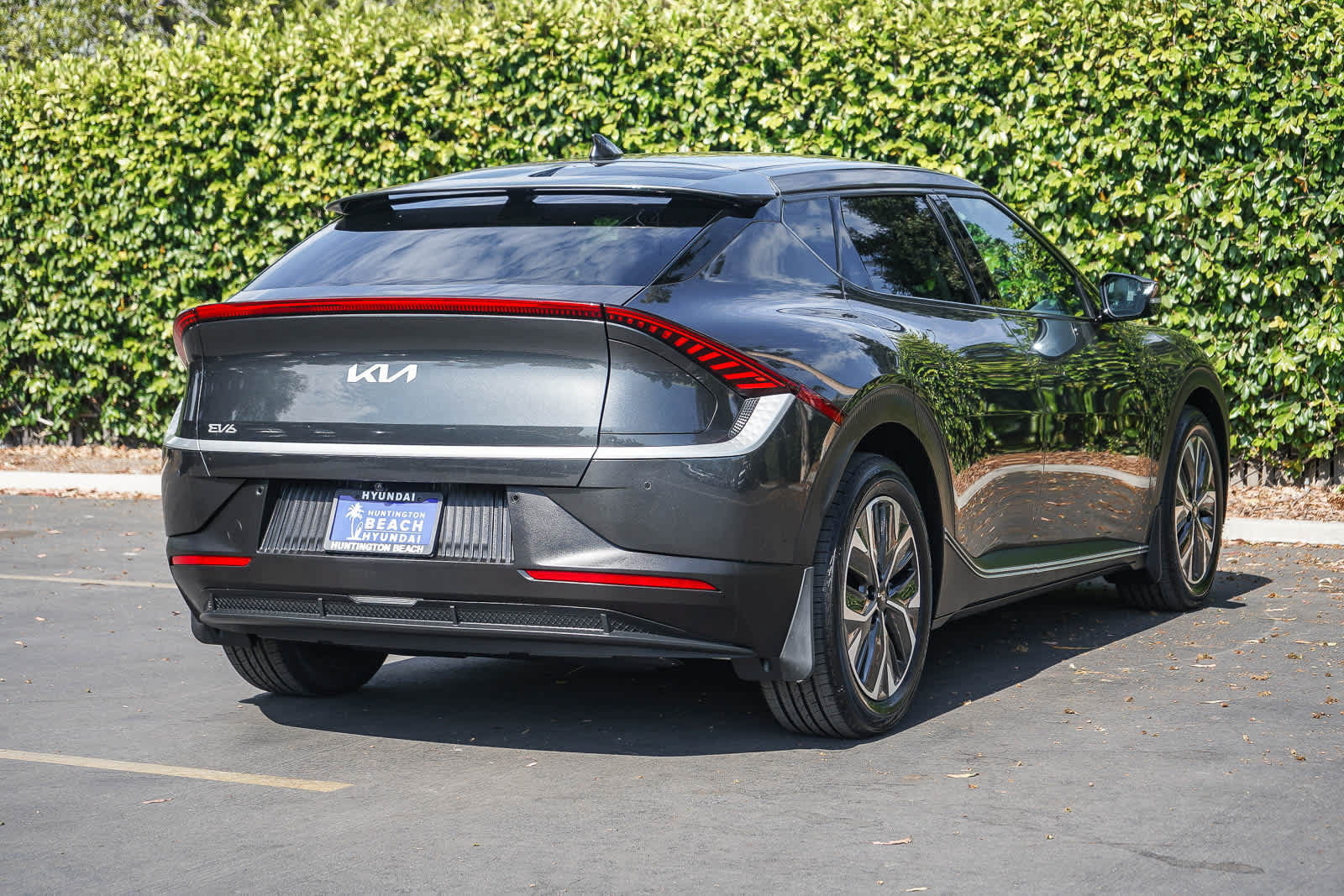 Used 2023 Kia EV6 Light RWD image 6