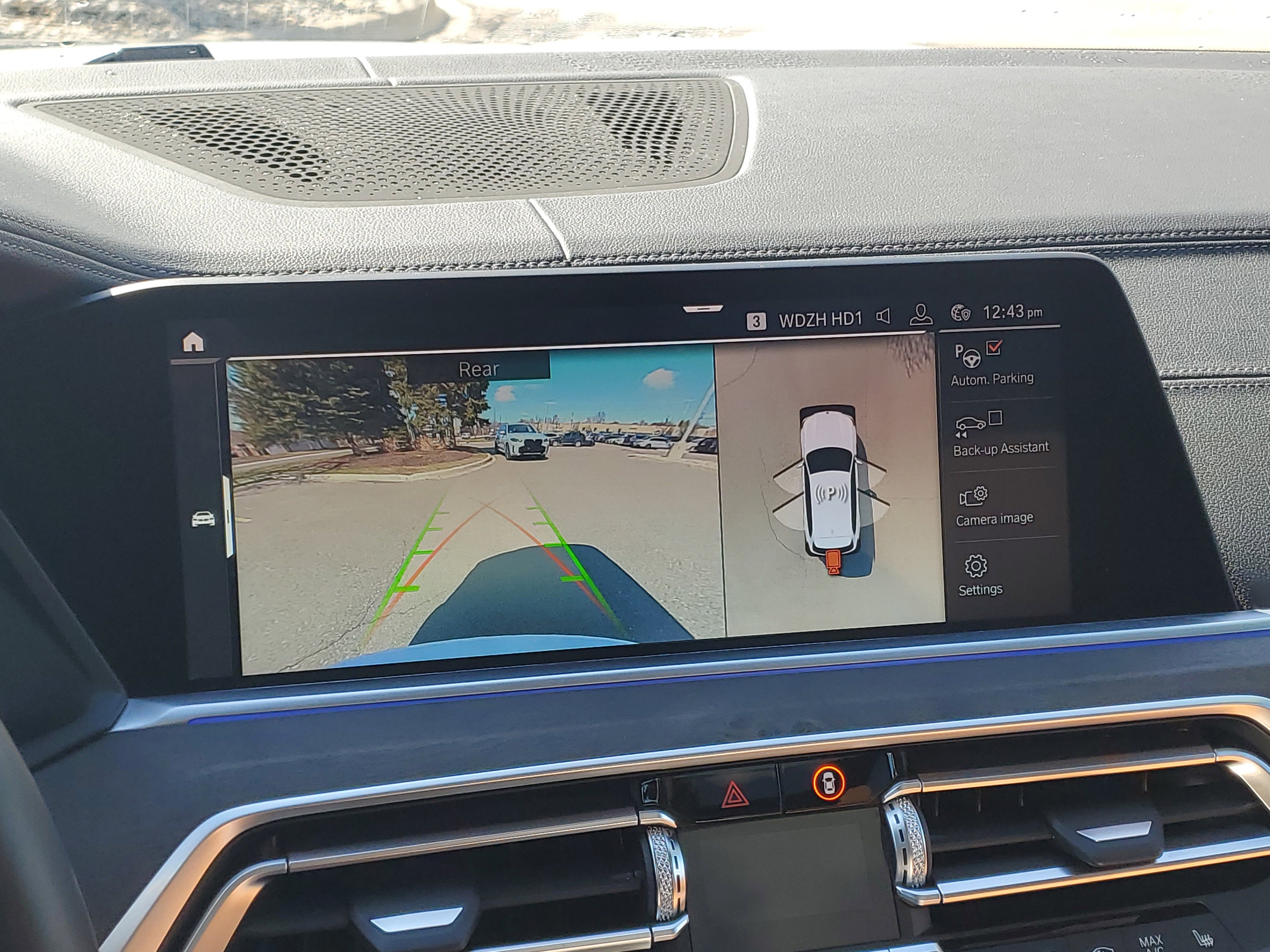 Used 2020 BMW X5 xDrive40i w/ M Sport Package image 17