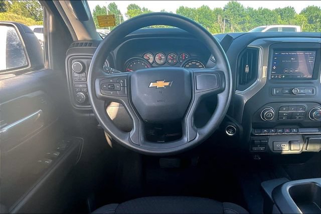 Used 2024 Chevrolet Silverado 1500 Custom AWD/4WD image 9