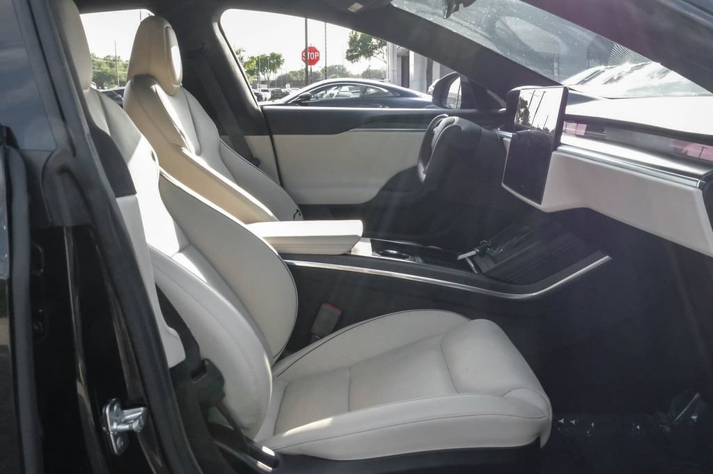 Used 2022 Tesla Model S Plaid AWD/4WD image 36
