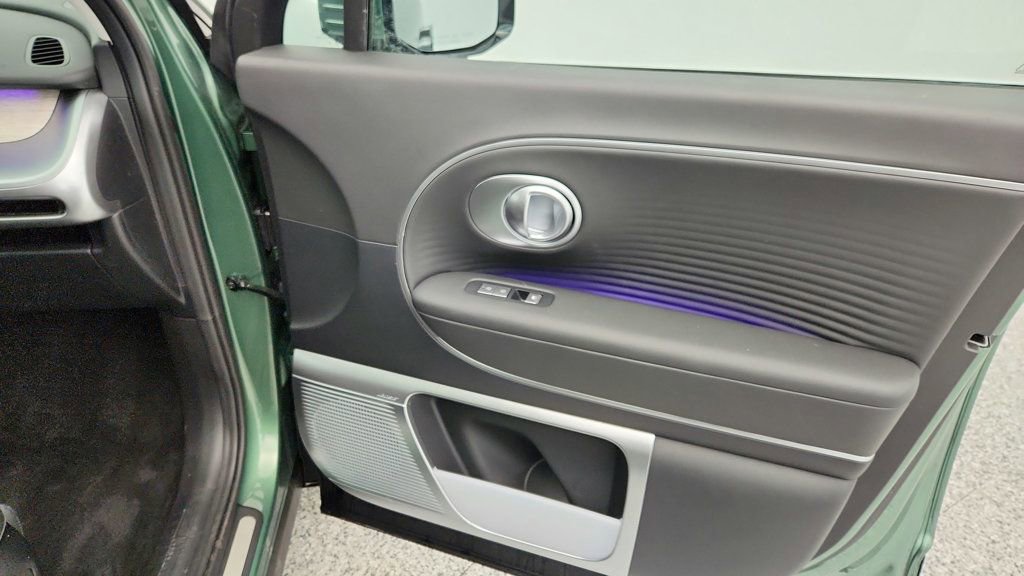 Used 2026 Hyundai Ioniq 9 Limited image 27