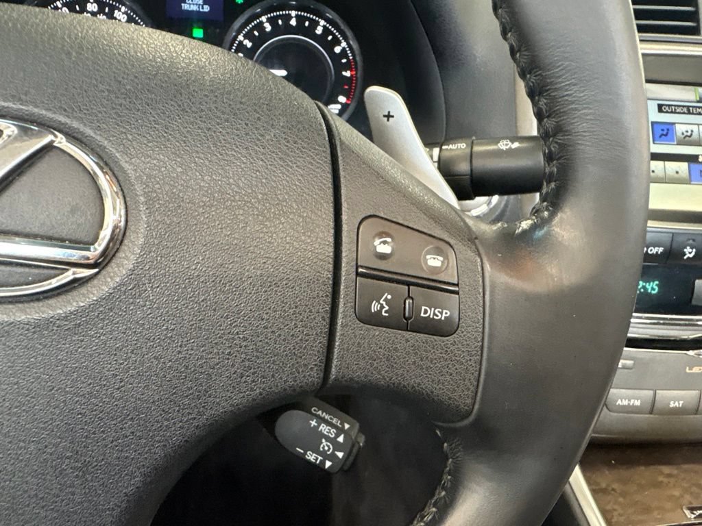 Used 2010 Lexus IS 250C w/ Luxury Pkg RWD image 20