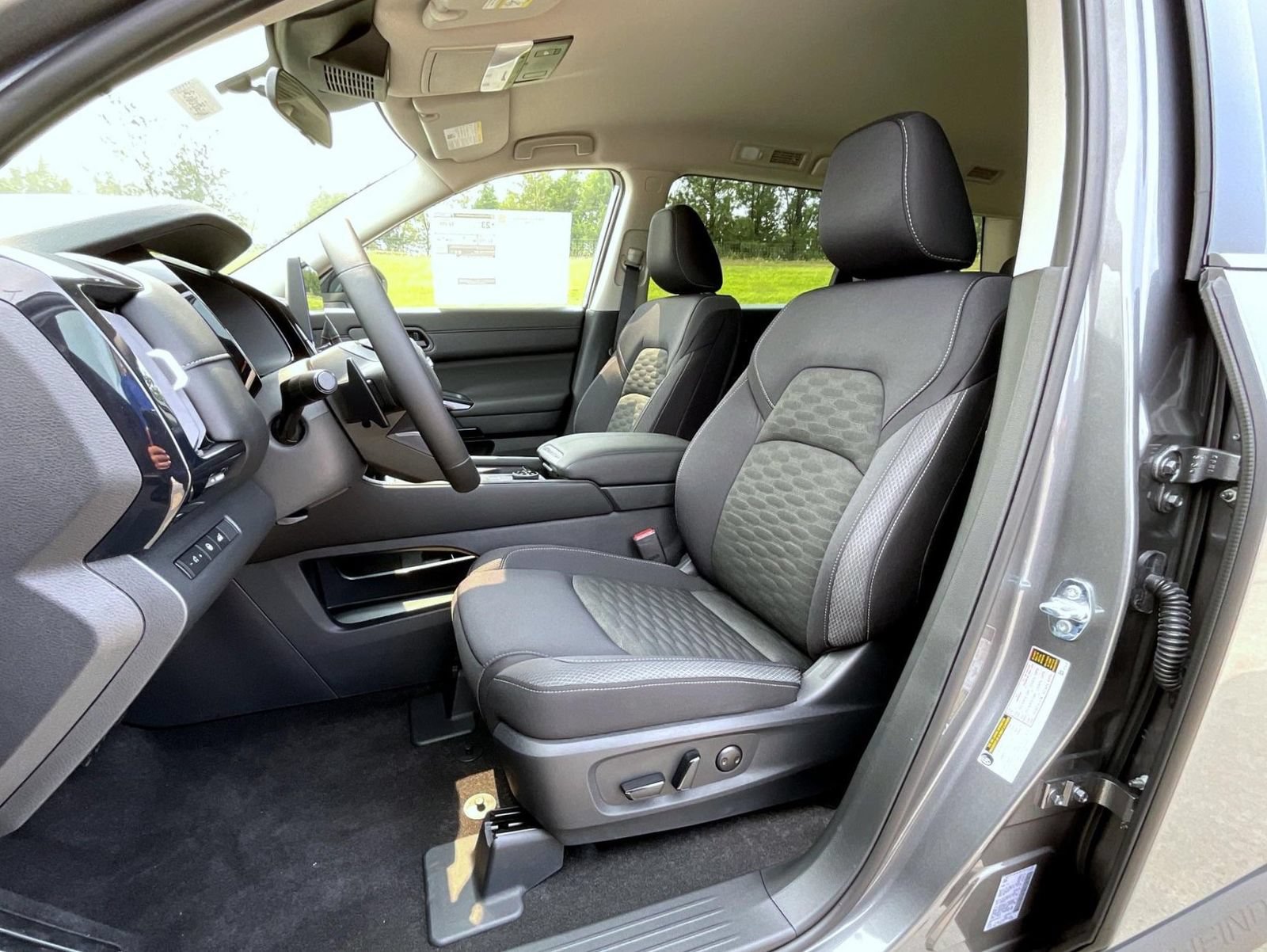 New 2026 Nissan Pathfinder SV AWD/4WD image 10
