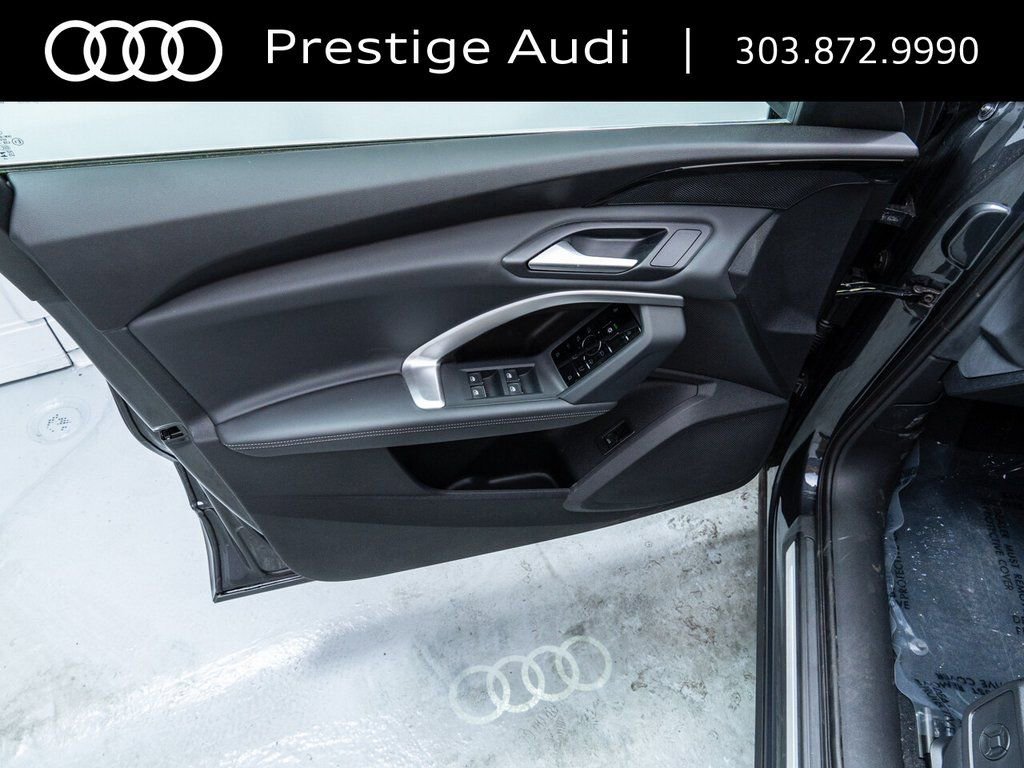 Used 2025 Audi Q5 Premium w/ Convenience Package AWD/4WD image 21