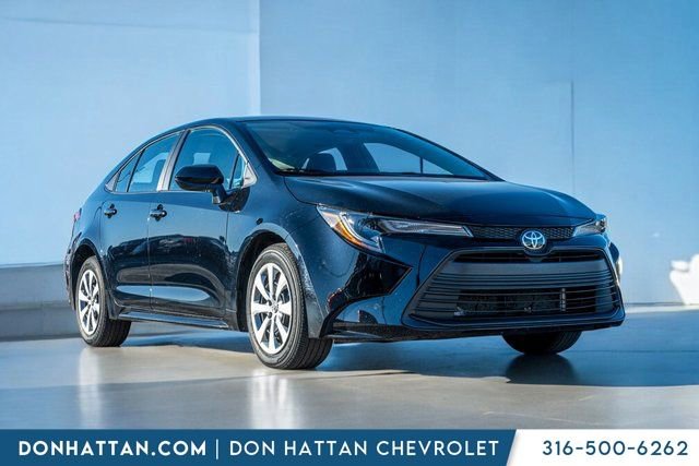 Used 2024 Toyota Corolla LE image 31