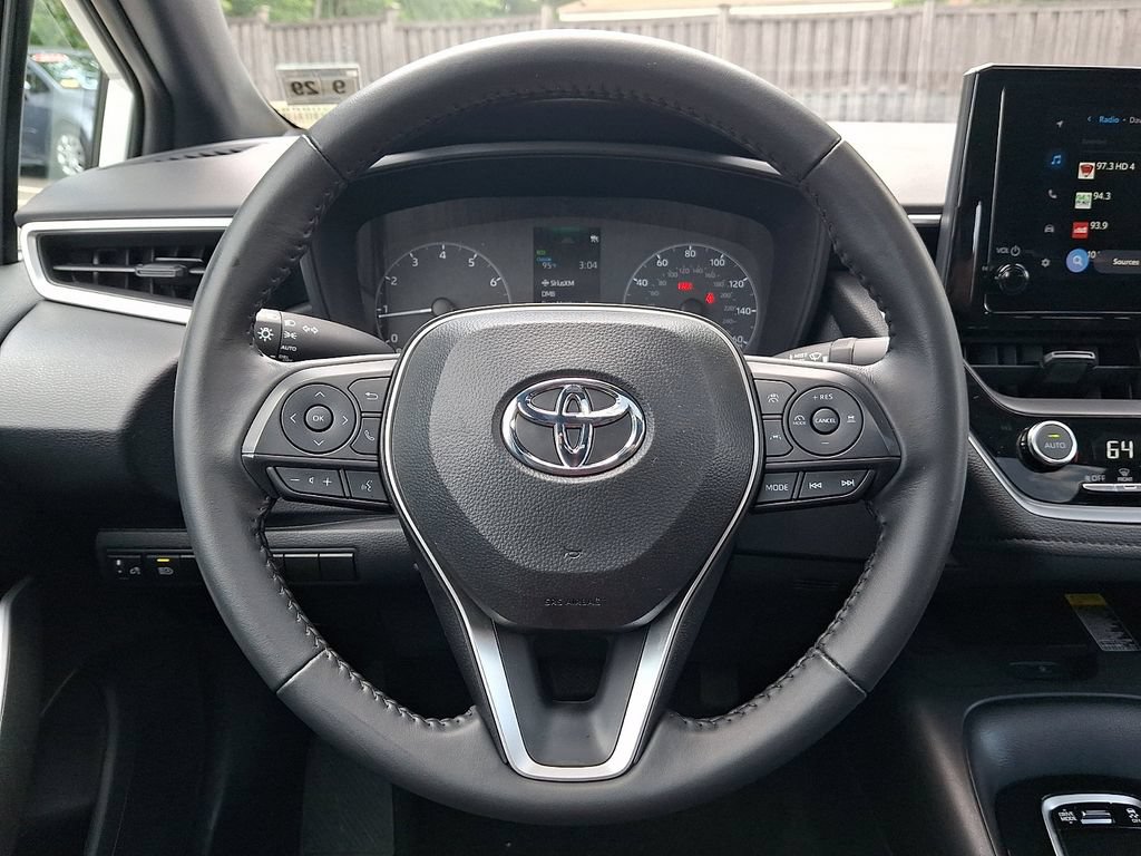 Used 2024 Toyota Corolla SE w/ SE Premium Package FWD image 20