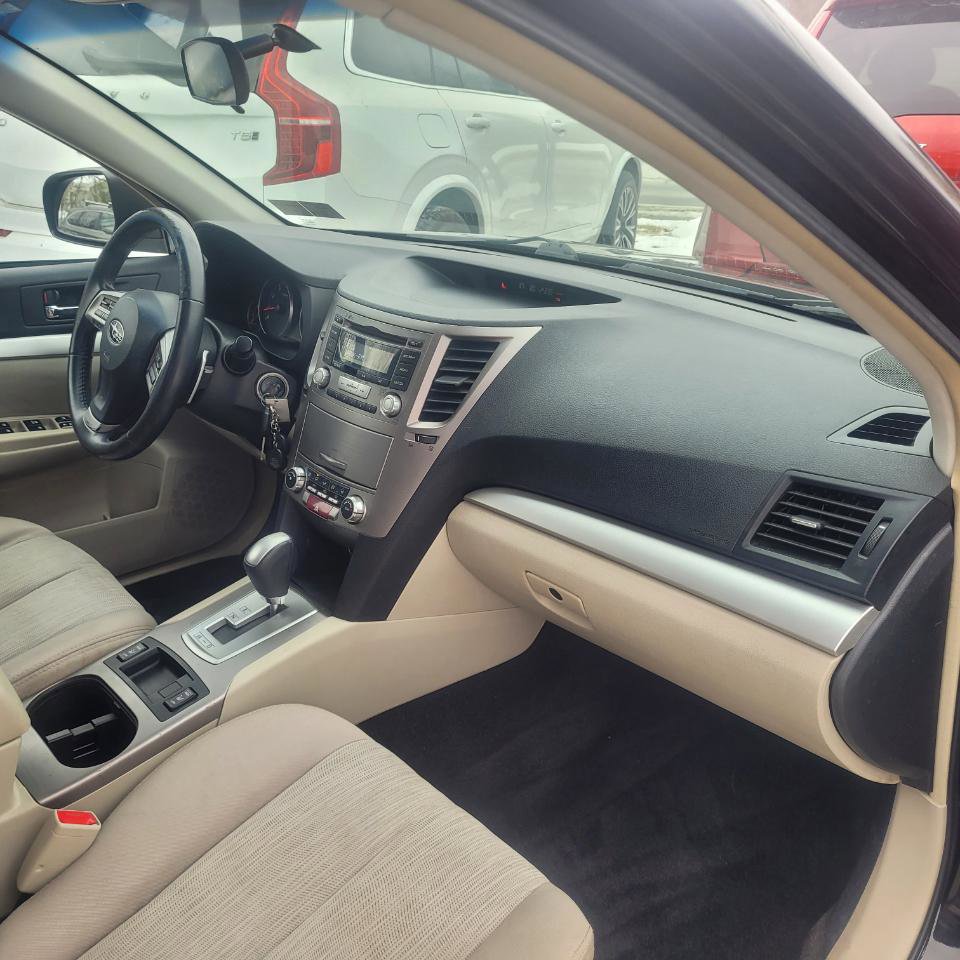 Used 2013 Subaru Legacy 2.5i Premium image 22