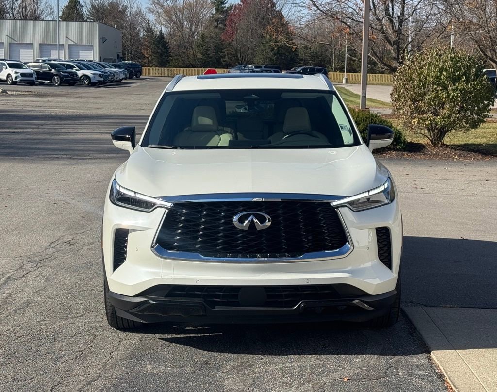 Used 2024 INFINITI QX60 Luxe image 7