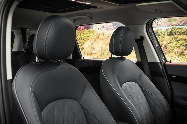 Used 2022 MINI Cooper Countryman S w/ Premium Package image 25