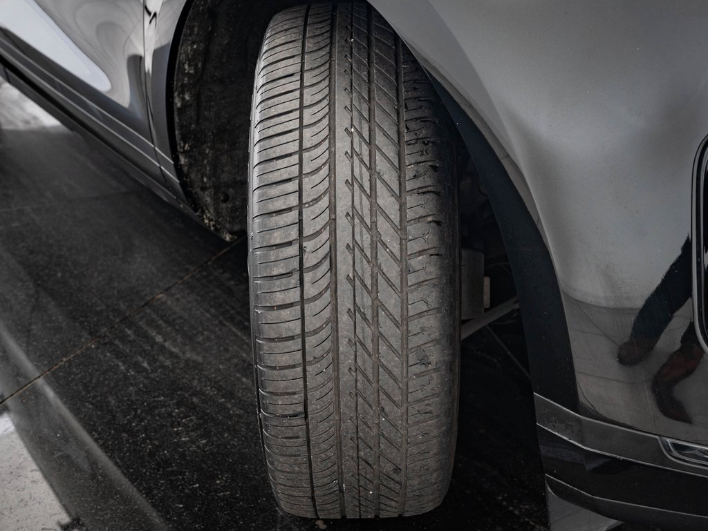 Used 2023 Land Rover Range Rover Evoque S image 37