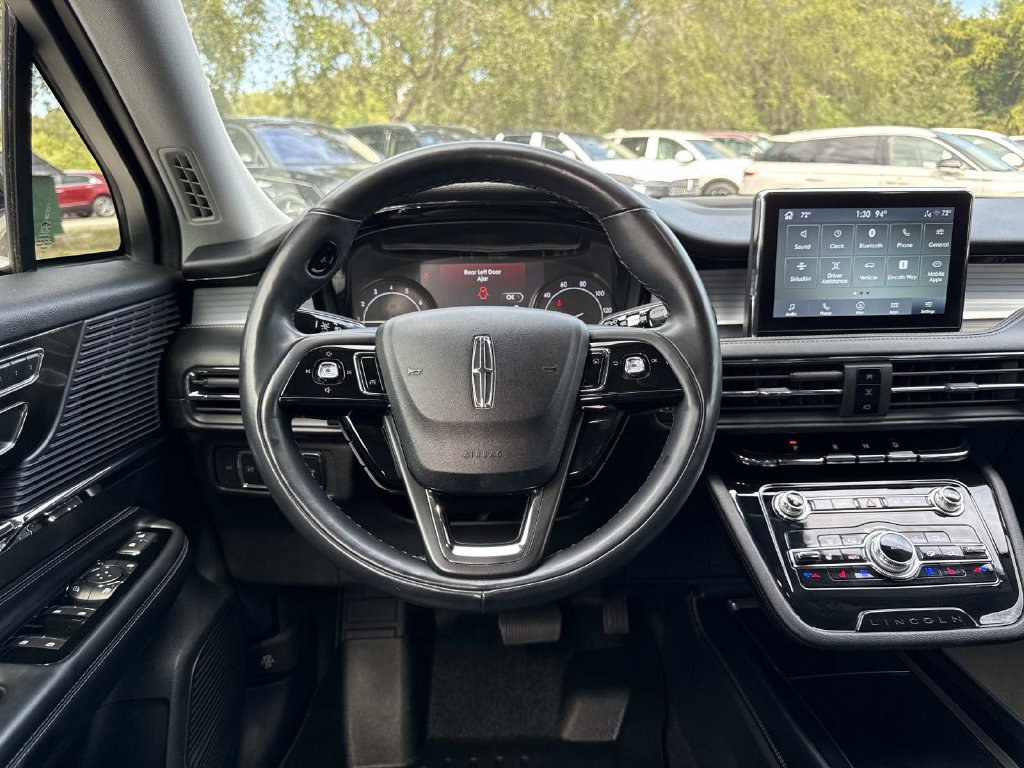 Used 2022 Lincoln Corsair AWD w/ Premium Package image 17