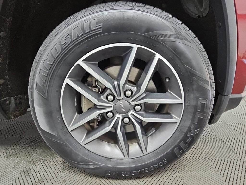 Used 2019 Jeep Grand Cherokee Limited AWD/4WD image 49
