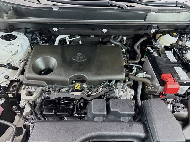 Used 2025 Toyota RAV4 XLE image 29